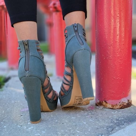 Women's Strappy Caged Platform Chunky High Heels Olive Color - Picture 4 of 6